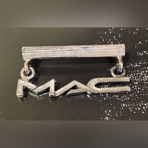 Vintage MAC Cosmetics Makeup Artist Pin